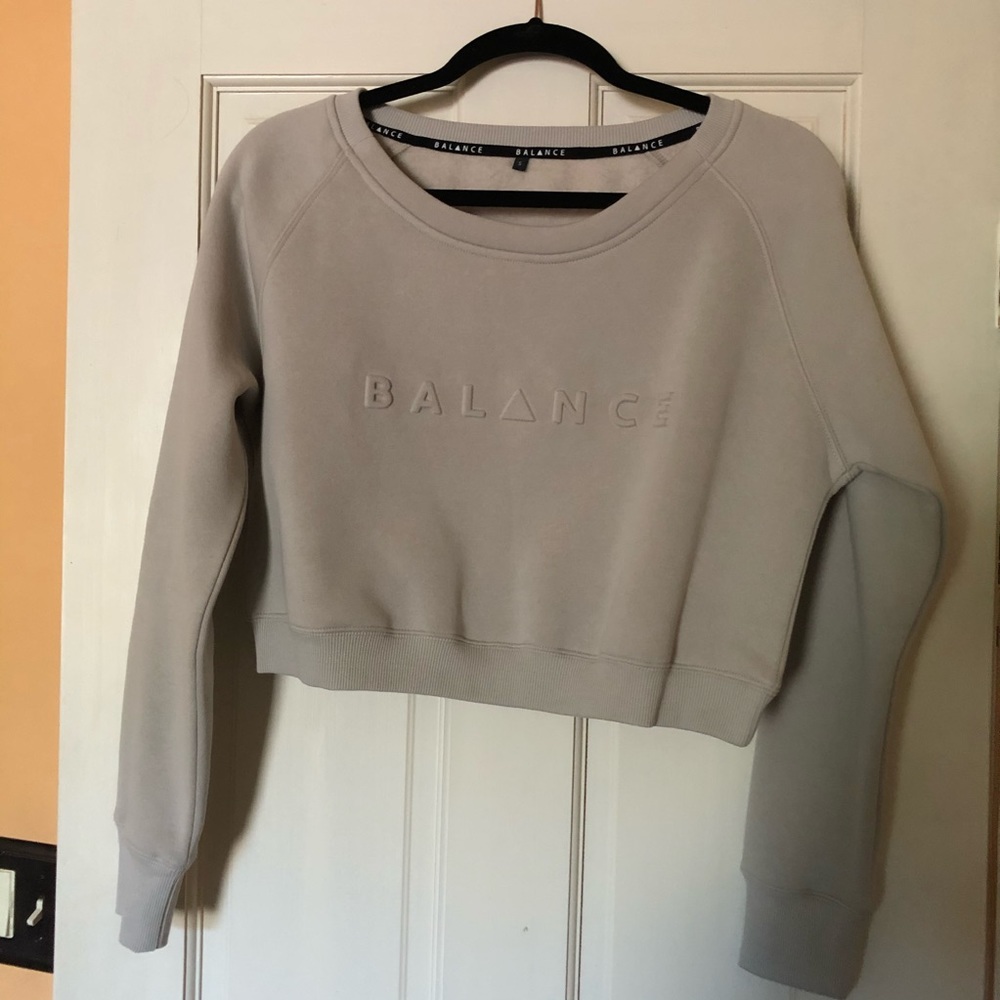 Balance Athletica Essence Crew